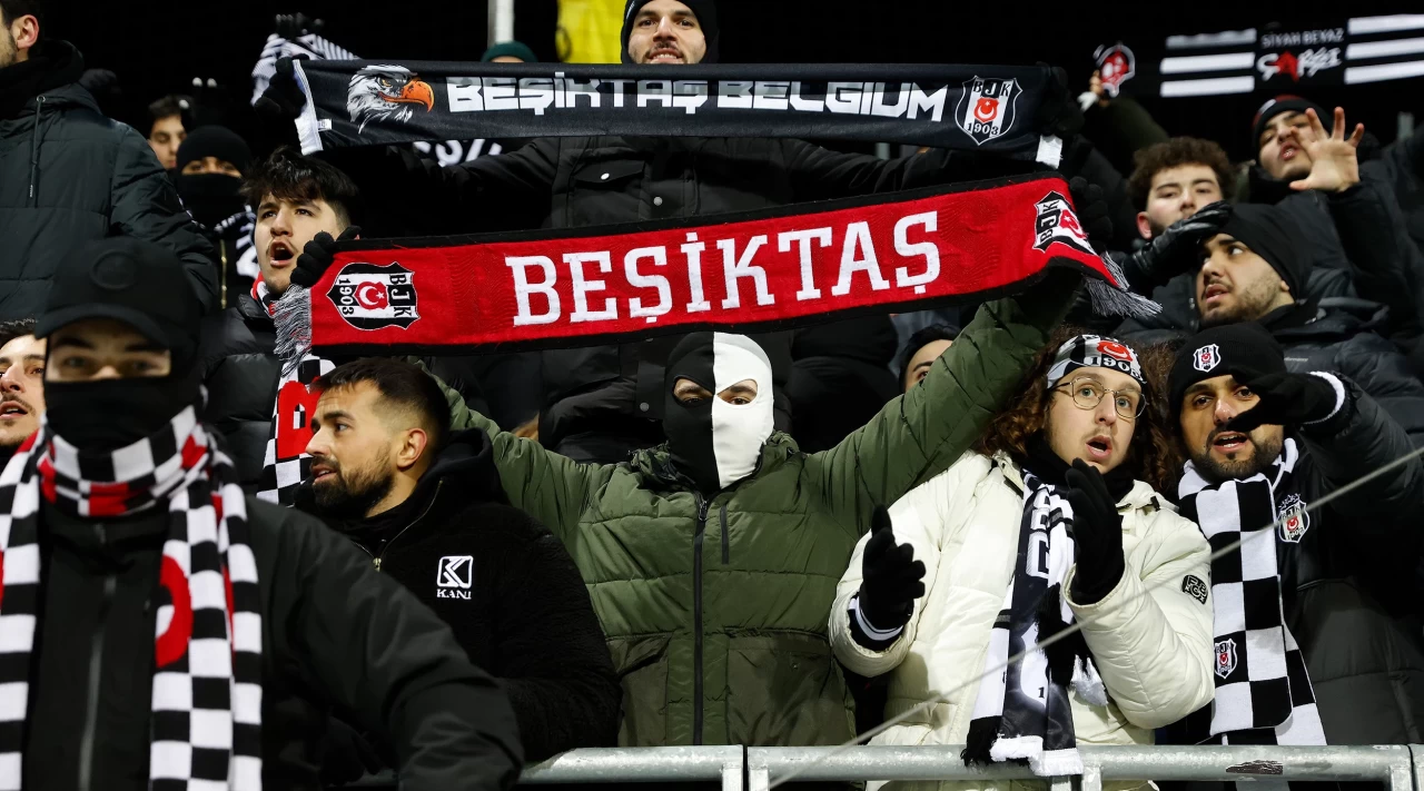 UEFA Avrupa Ligi'ndeki Twente-Beşiktaş maçında Beşiktaşlı taraftarlar stadyuma alınmayacak