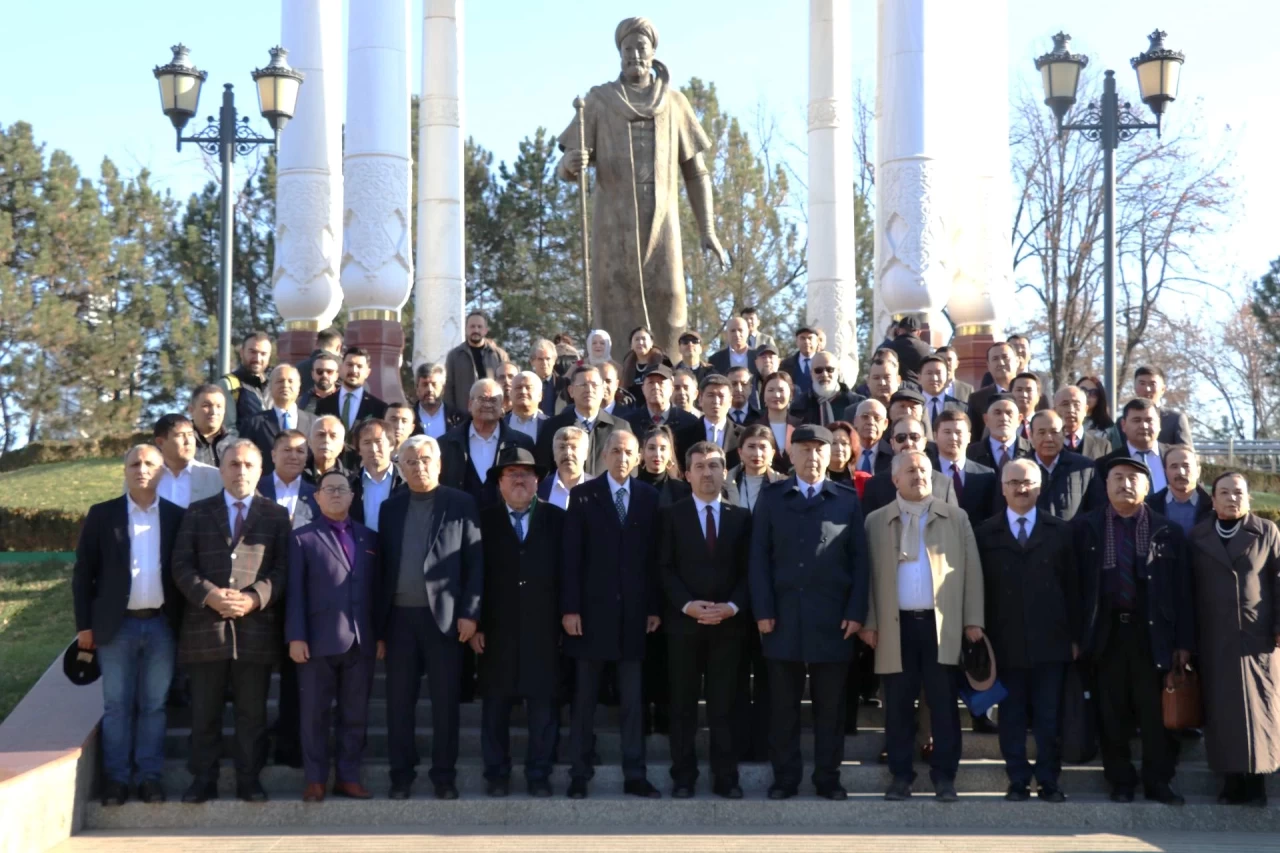 Türkçenin Uluslararası Şiir Şöleni Özbekistan’da devam ediyor