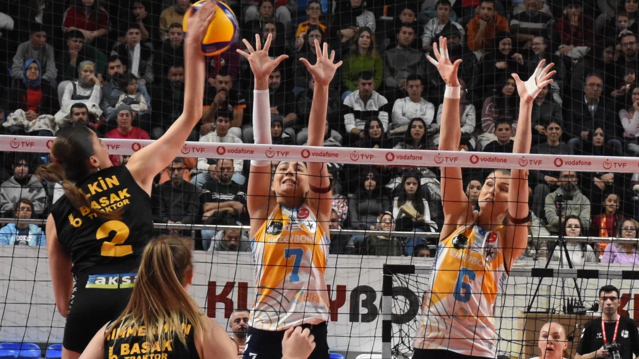 Galatasaray Voleybol Sultanlar Ligi'nde Kuzeyboru'ya mağlup oldu