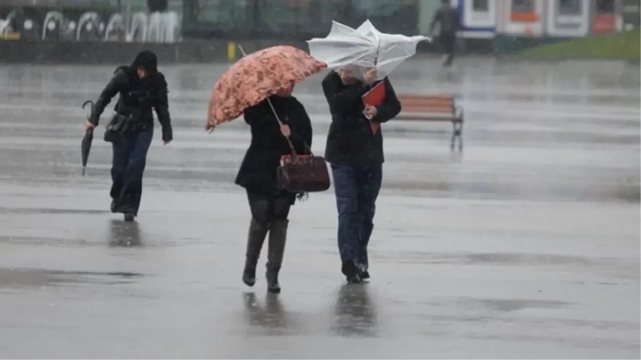 Meteoroloji’den 3 ile sarı ve turuncu kodlu alarm: Kuvvetli yağış ve çığ tehlikesi!