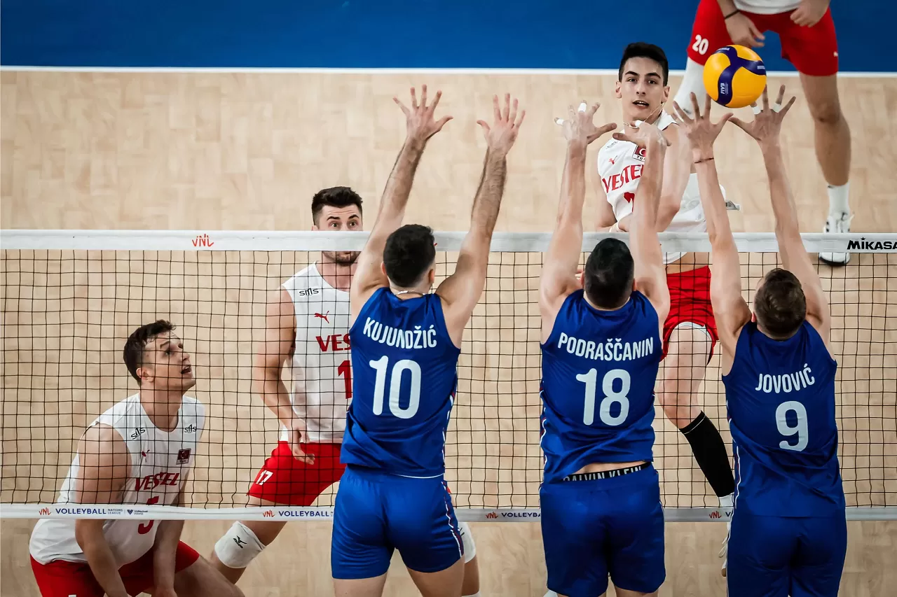 Milli Erkek Voleybol Takımı, Sırbistan karşısında mağlup oldu