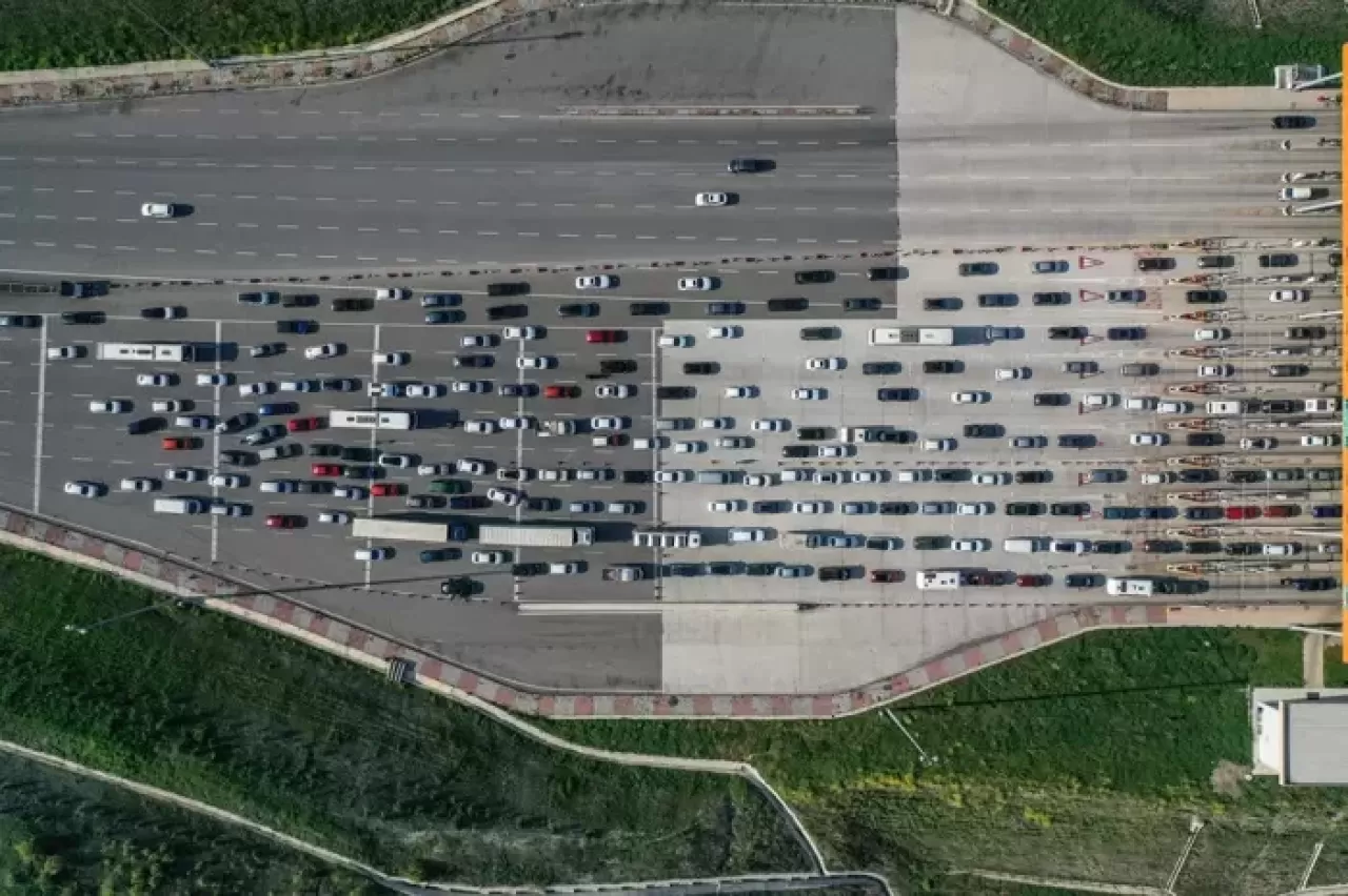 Bayram tatili bitti! İstanbul-İzmir Otoyolu'nda trafik yoğunluğu!