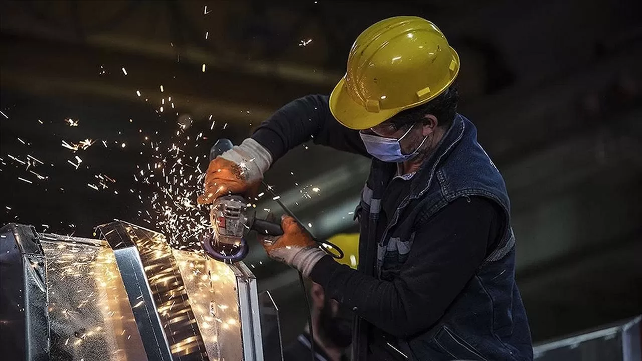 Türkiye'de üretimden yapılan sanayi ürünleri satışı 13,3 trilyon lira oldu