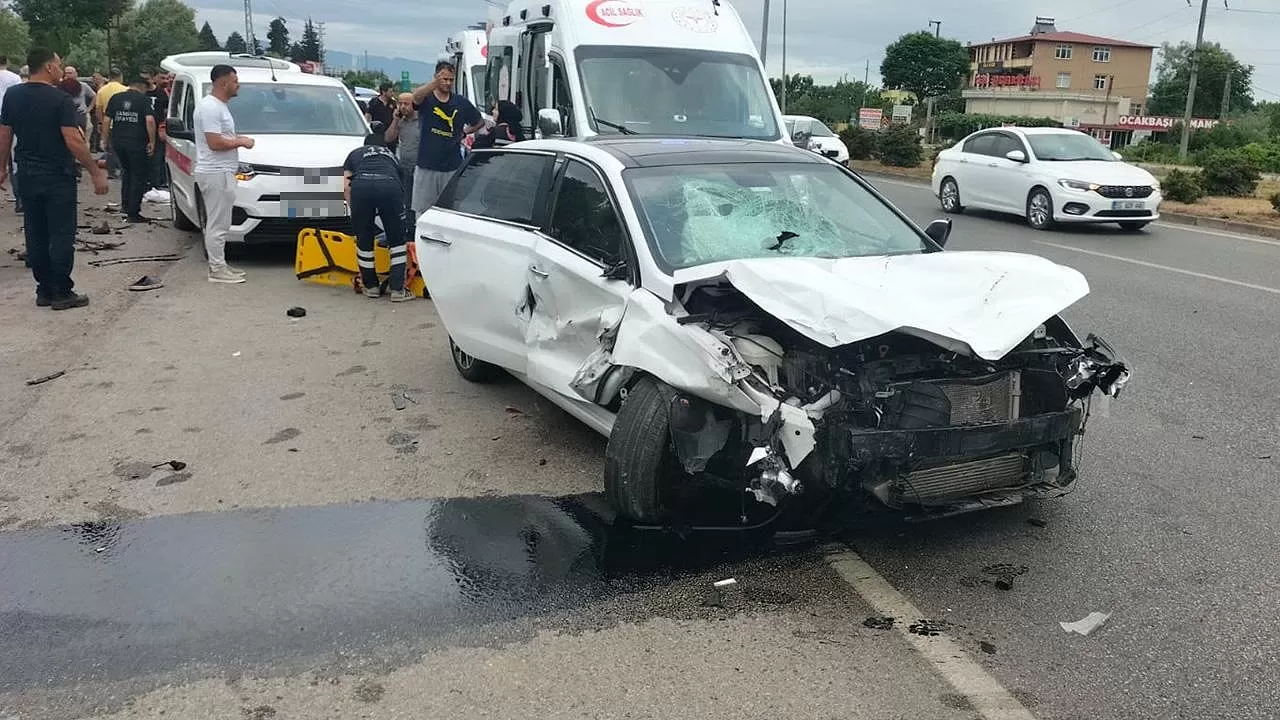 Bayram tatilinde trafik kazalarında 26 kişi öldü, 5 bin 345 kişi yaralandı