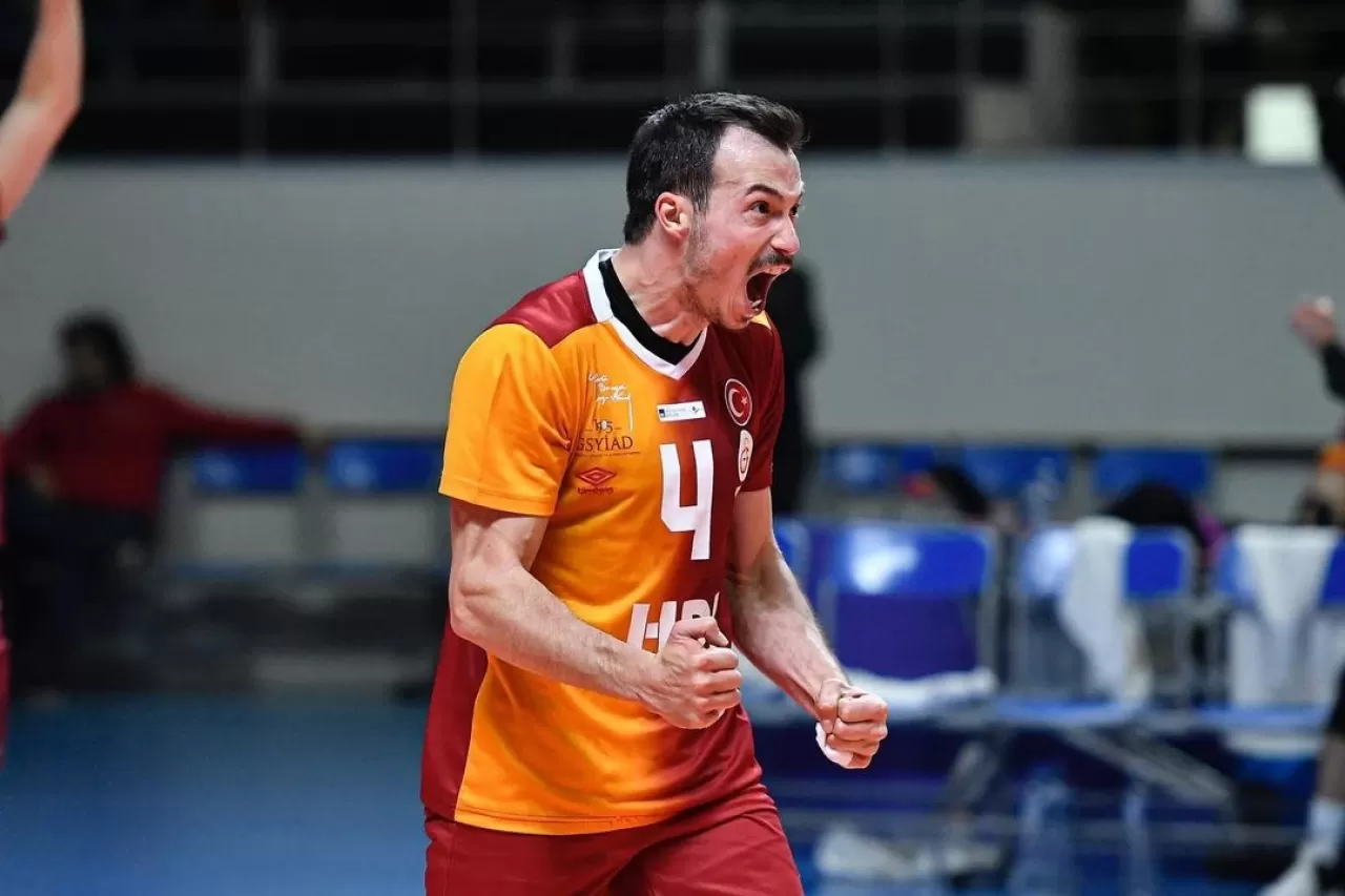 Galatasaray Erkek Voleybol Takımı, Burak Güngör ile yollarını resmen ayırdı