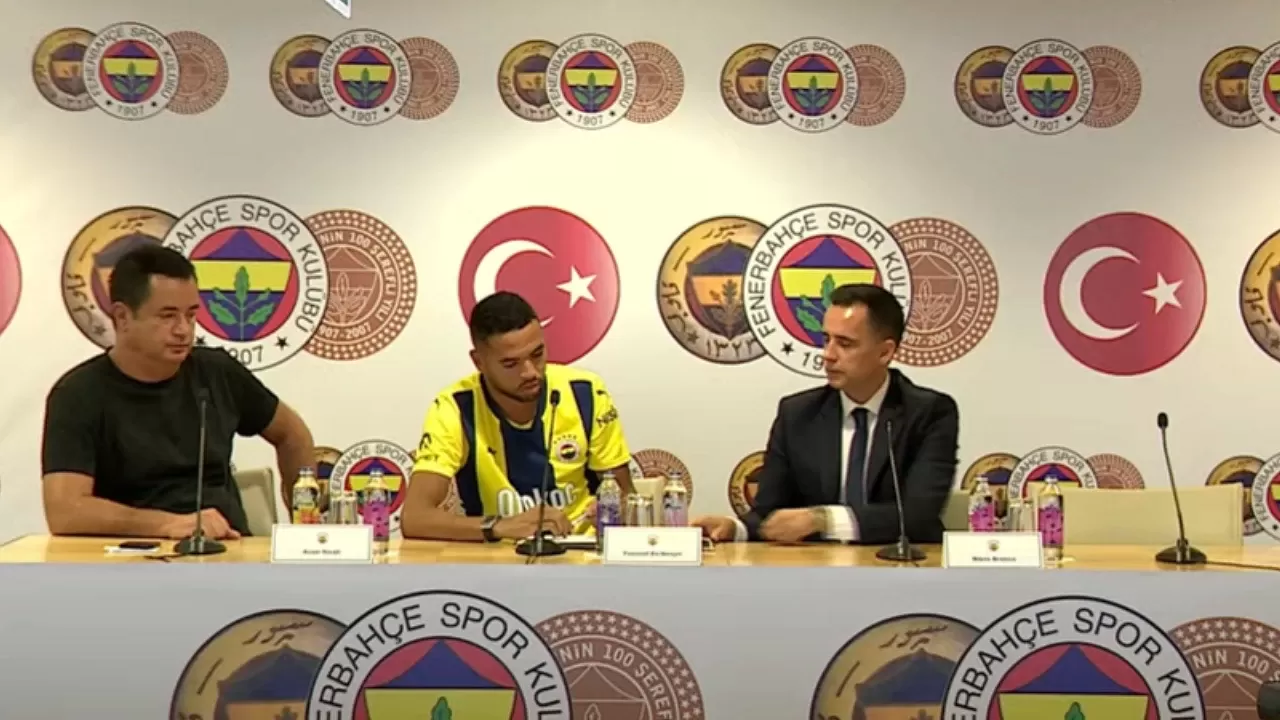 Fenerbahçe'nin yeni golcüsü En-Nesyri imzayı attı