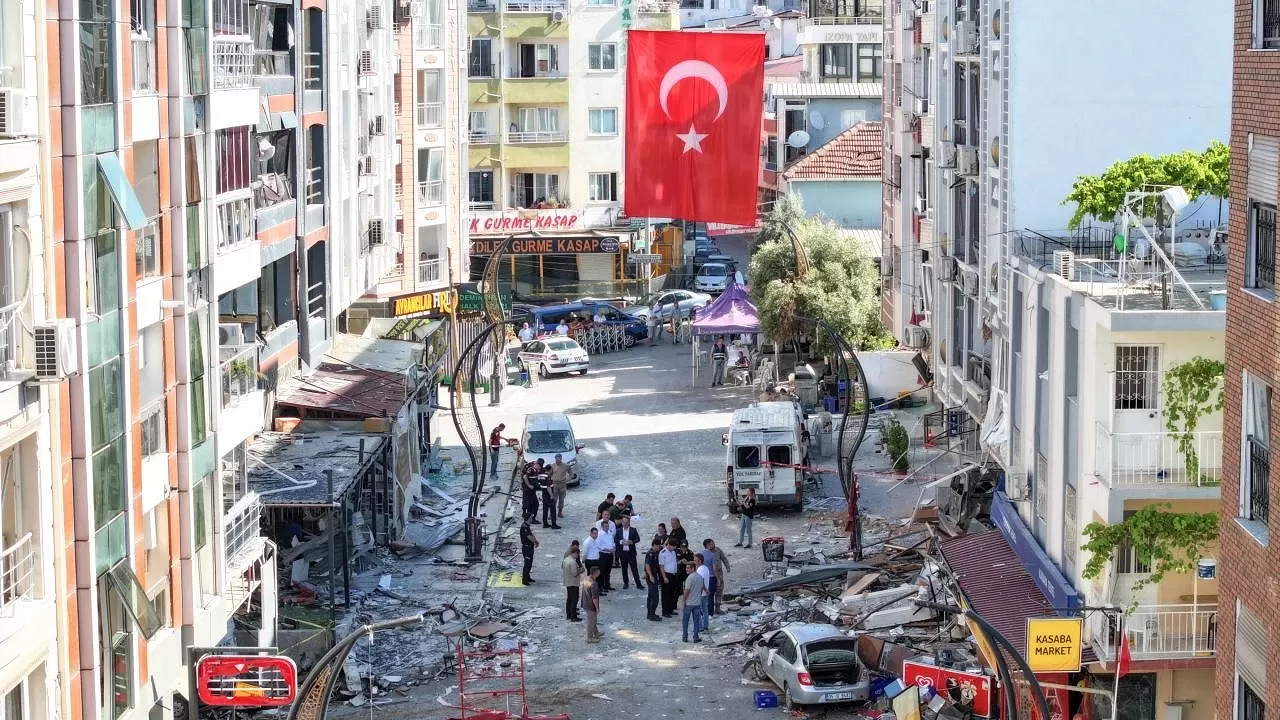 İzmir'deki patlama faciasının perde arkası: Tüpü değiştiren kişinin yetki belgesi yokmuş