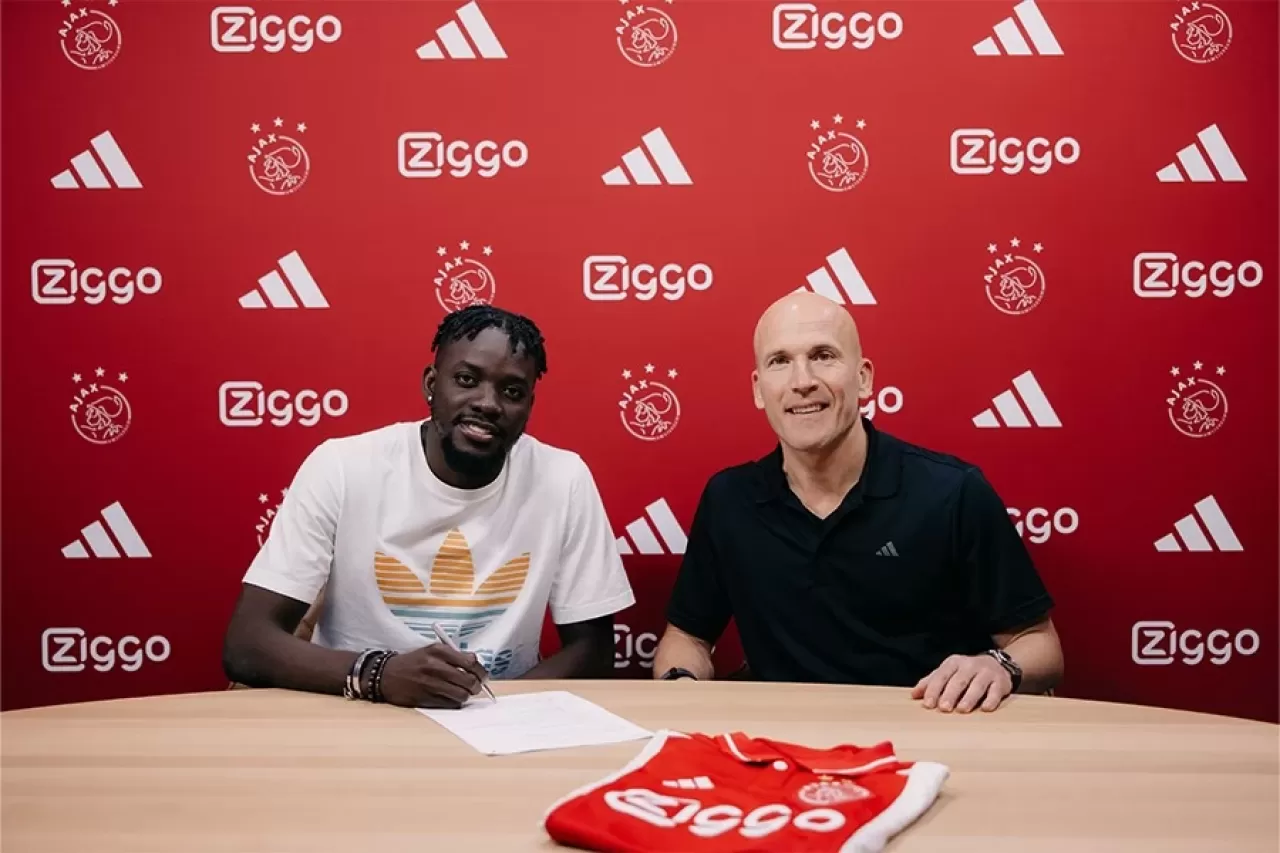 Ajax, eski Başakşehir oyuncusu Traore'yi transfer etti