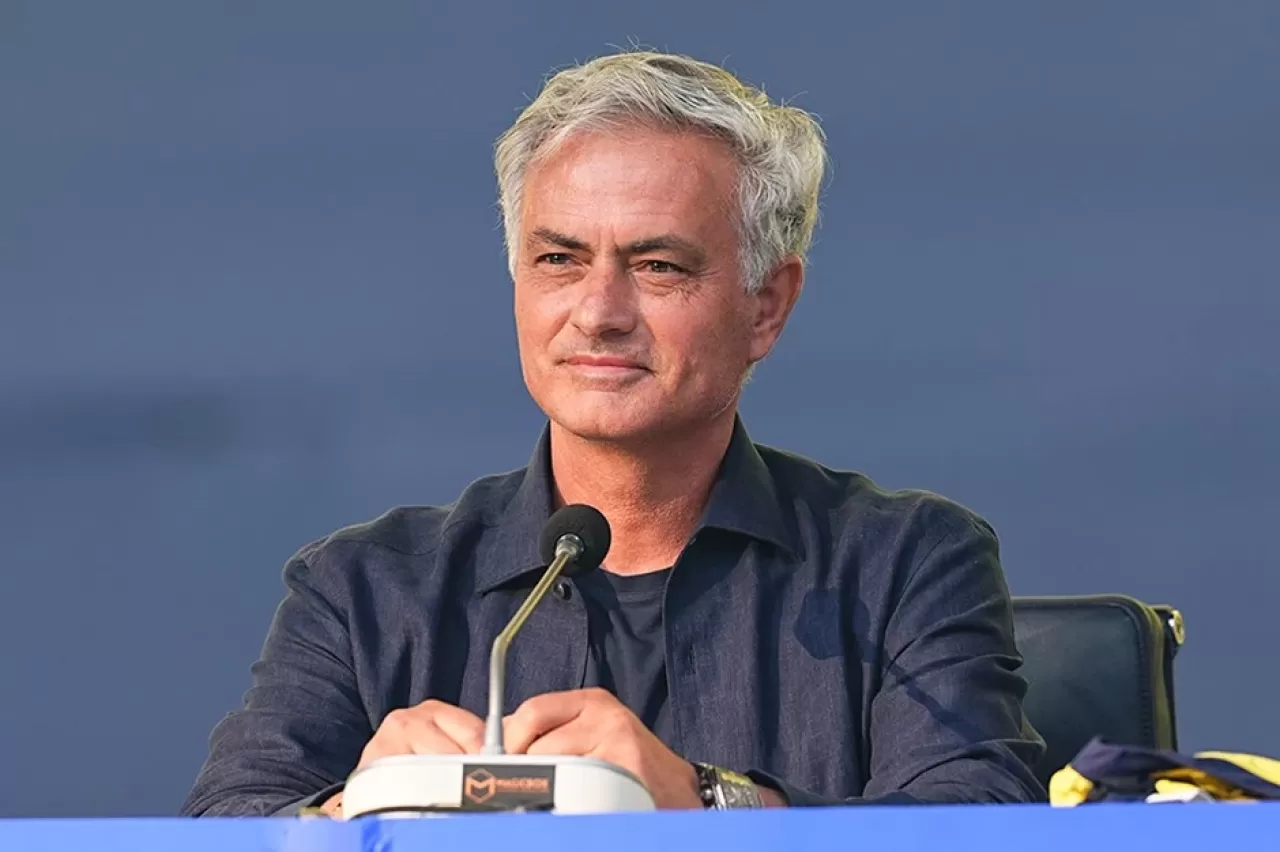 Mourinho: Fenerbahçe'ye gelme kararımdan dolayı mutluyum