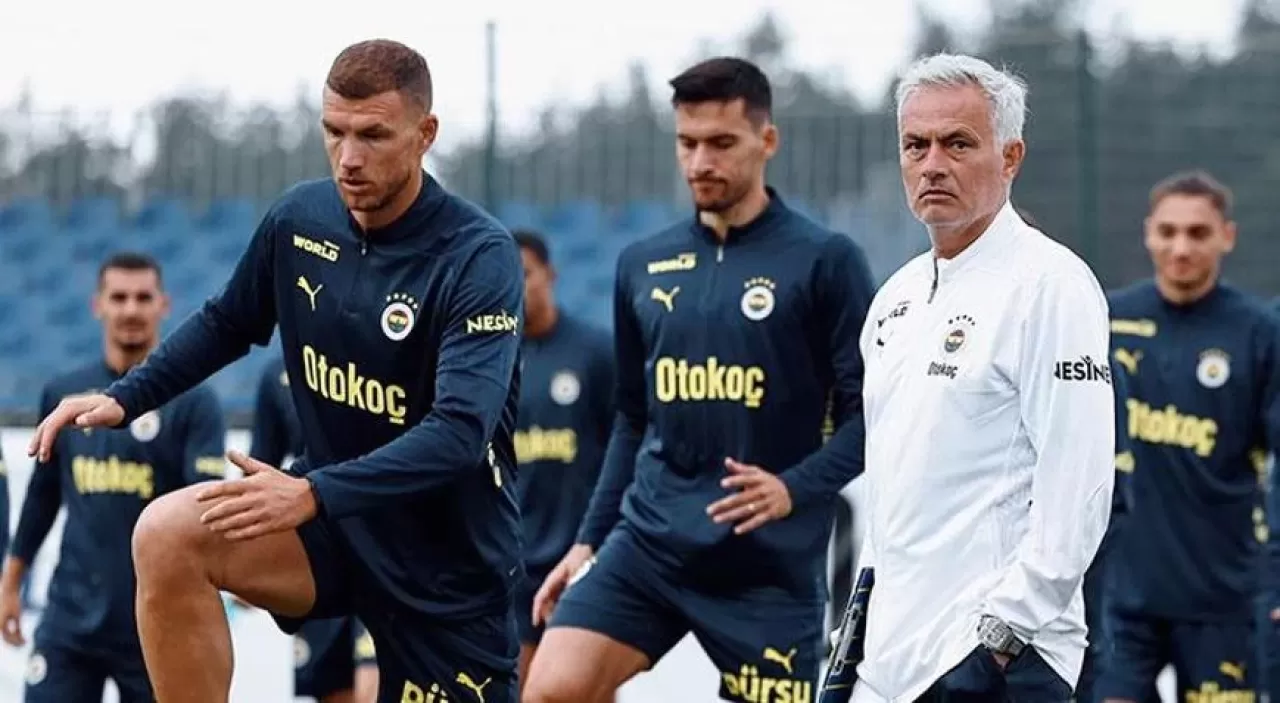 Mourinho'nun Fenerbahçe'si, Şampiyonlar Ligi'nde ilk maçını İsviçre'de oynayacak