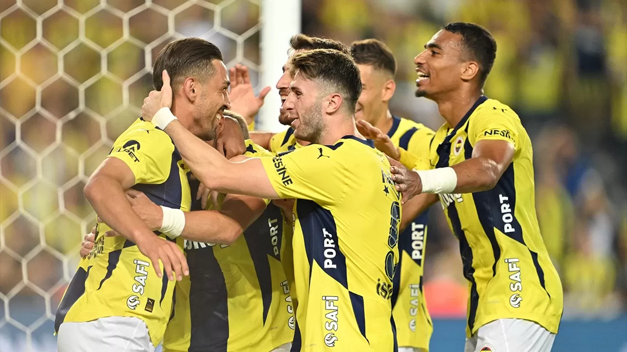 Fenerbahçe Lille karşısında avantaj peşinde