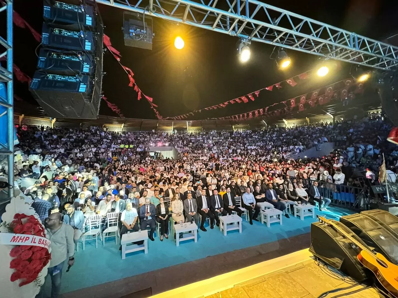 Ülkü Ocakları Kahramanmaraş’ta yaraları sarıyor!