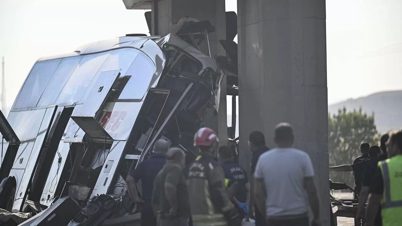 Ankara'da feci otobüs kazası: 9 can kaybı