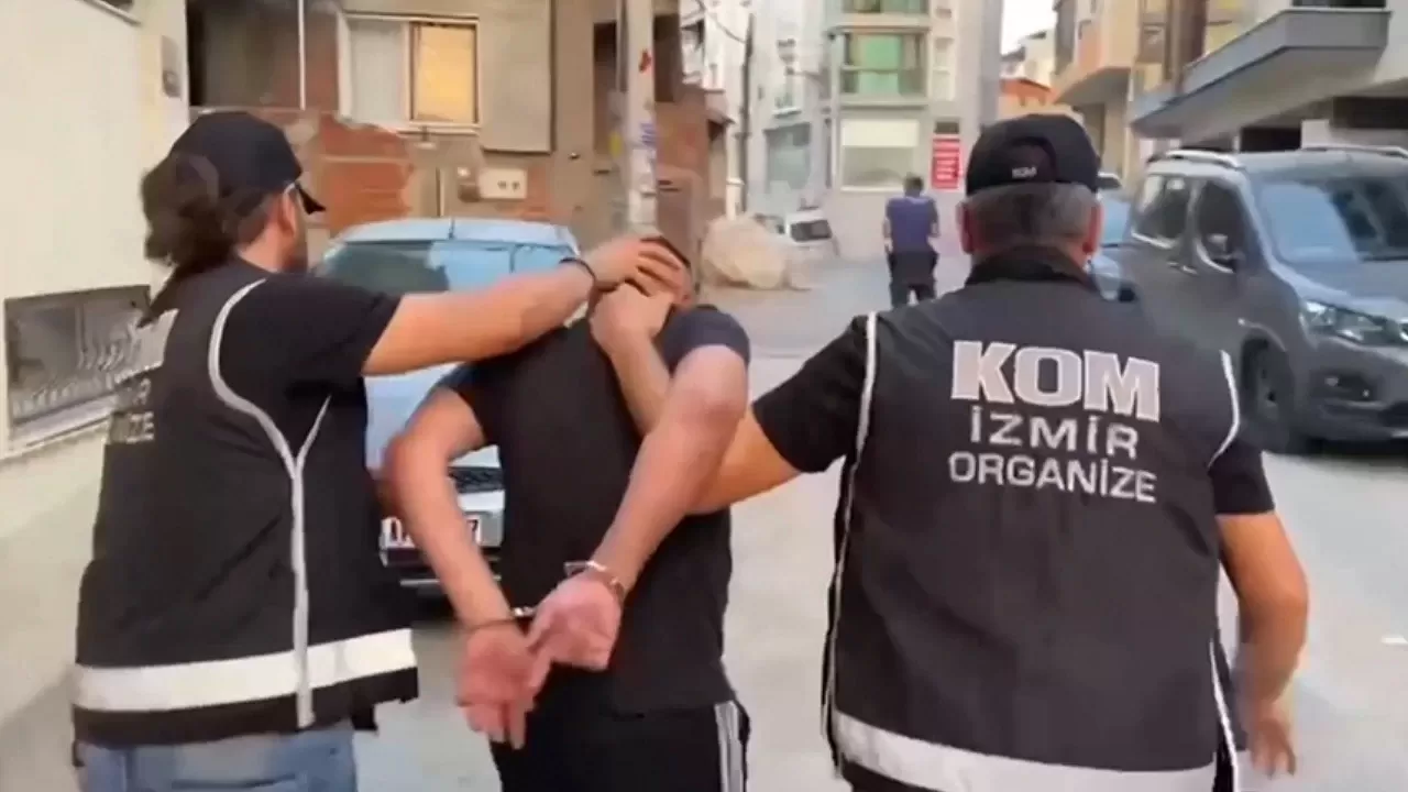 İzmir'de organize suç örgütüne operasyon: 15 gözaltı