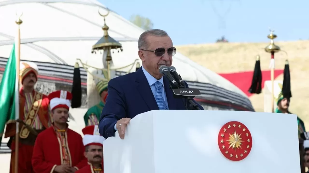 Cumhurbaşkanı Erdoğan: Bizler bu toprakların emanetçisi değil, asıl sahipleriyiz