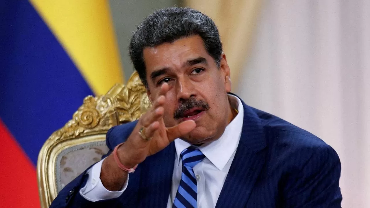 Maduro'dan WhatsApp'a casusluk suçlaması