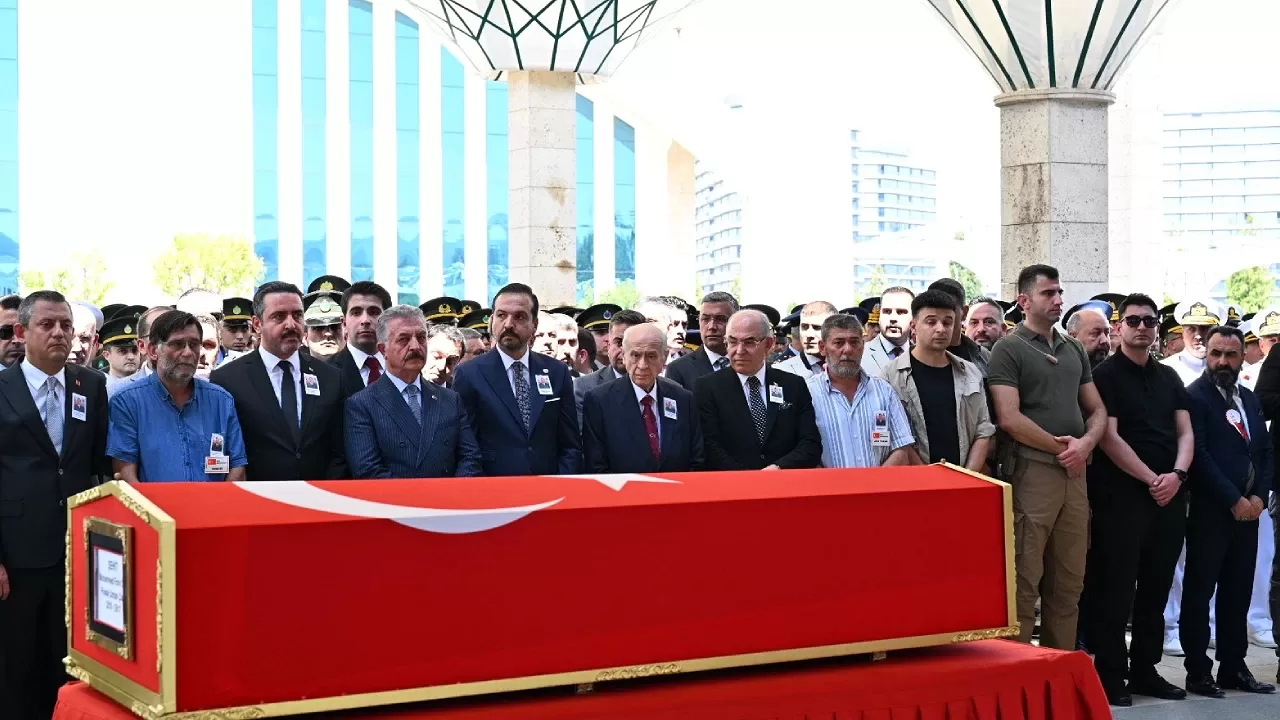 MHP Lideri Bahçeli, Şehit Uzman Çavuş Önk’ün cenaze törenine katıldı