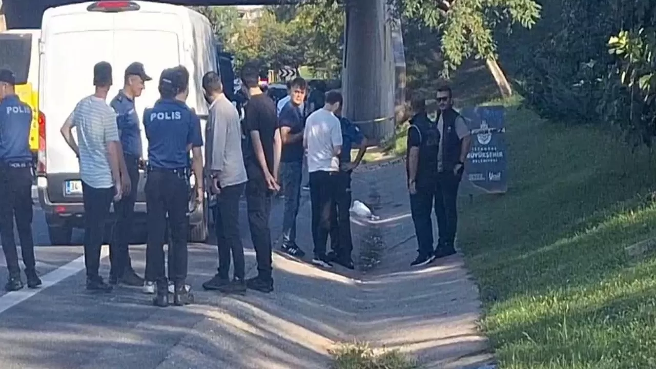 Beykoz’da yol kenarında 2 el bombası bulundu