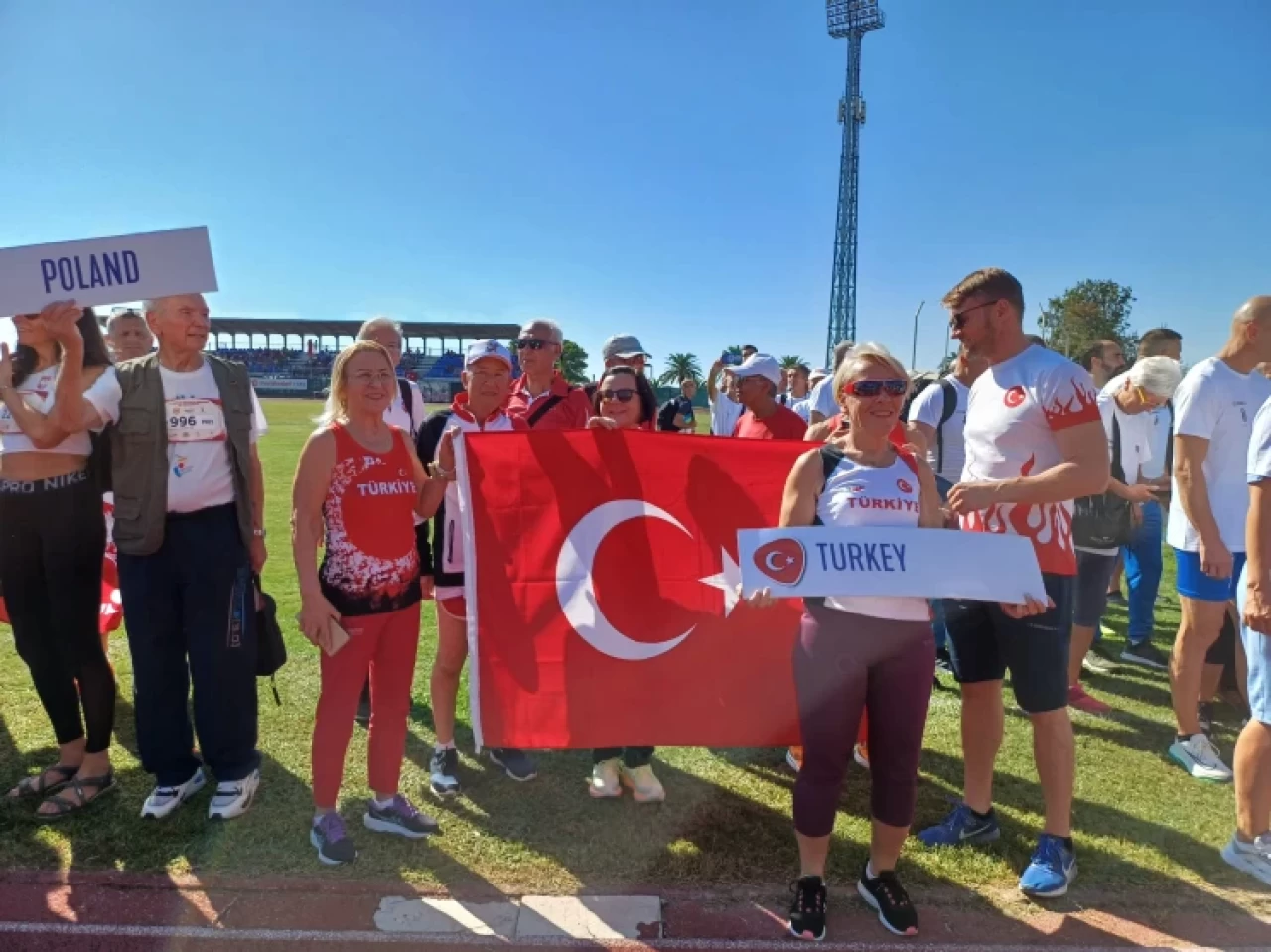 Kırım Tatarı Ali Demirhan, Türkiye'ye 4 madalya ile döndü