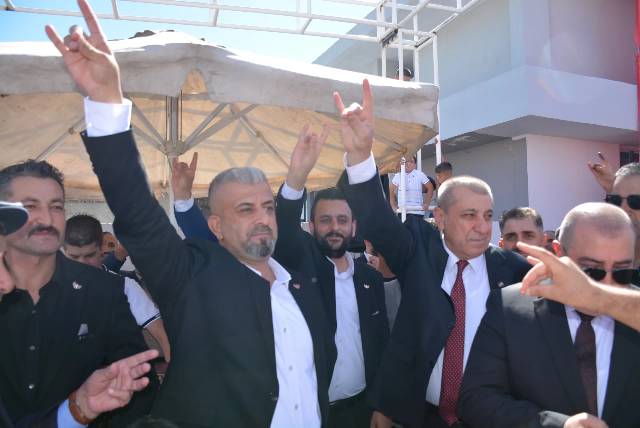 Şırnak'ta Belediye Başkanı Şükrü Bakış, MHP'ye geçti