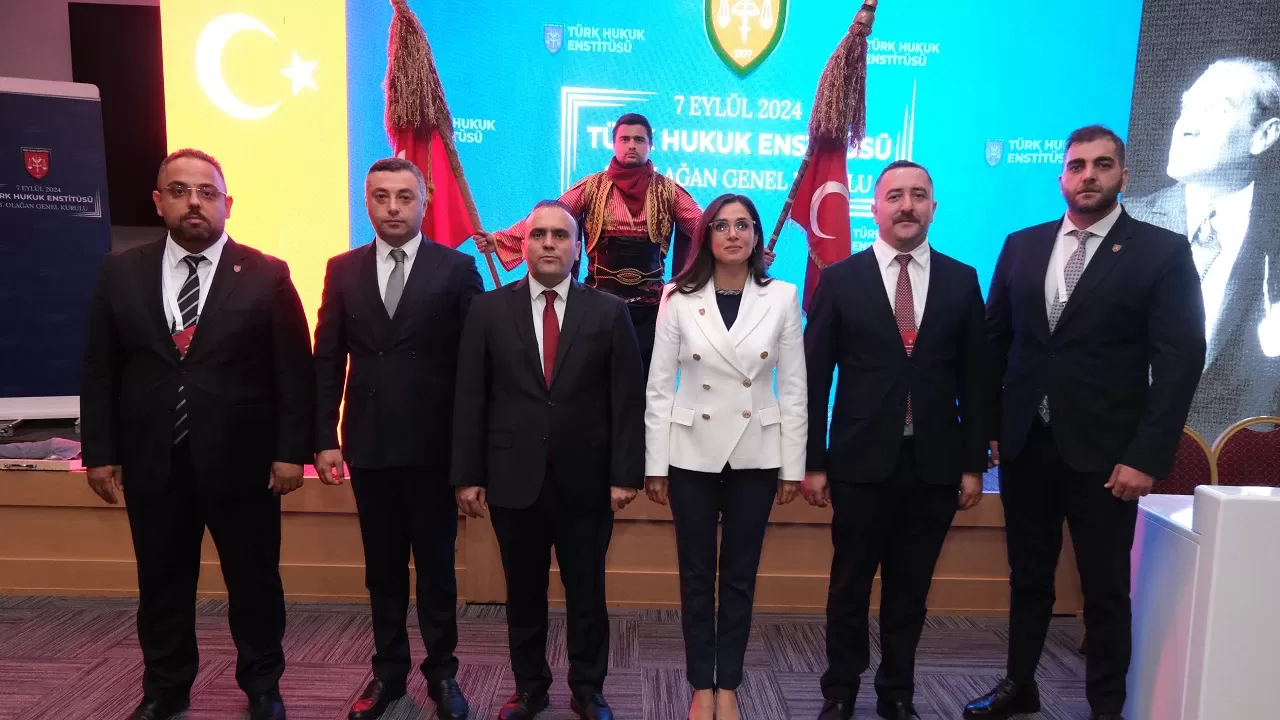 Türk Hukuk Enstitüsü'nden yeni anayasa vurgusu: Değişim kaçınılmaz