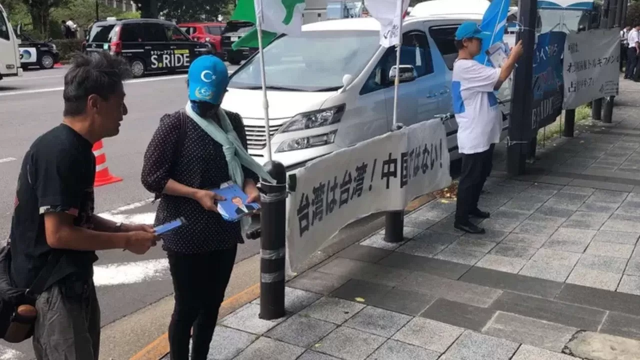 Doğu Türkistan'daki Çin zulmü Japonya'da anlatılıyor