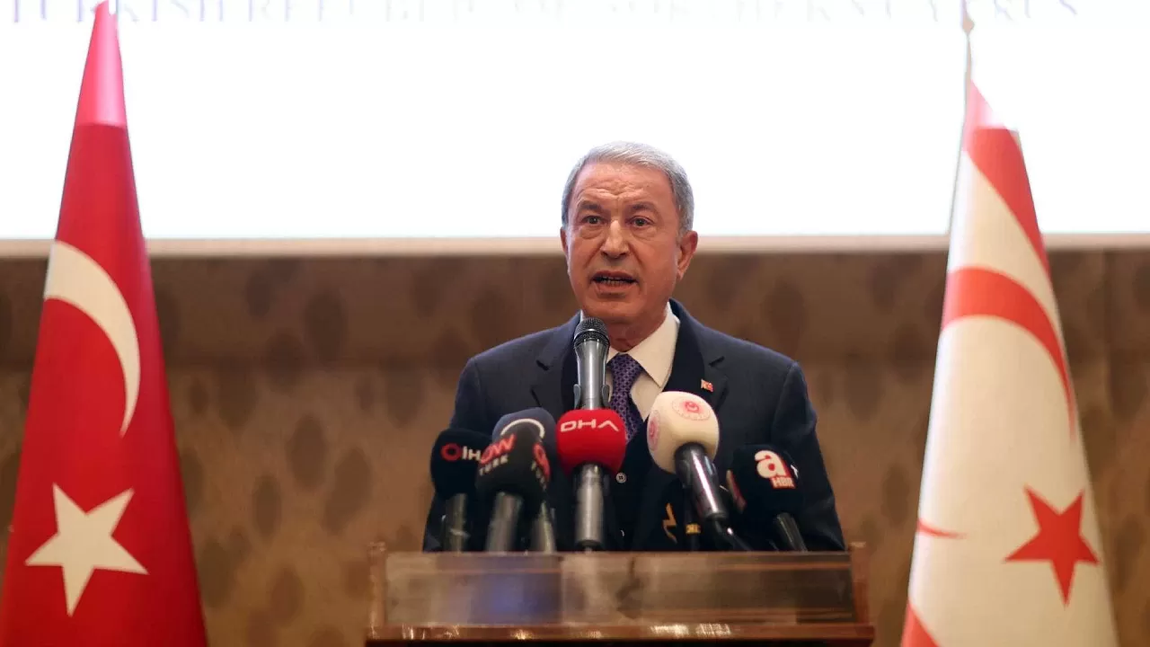 Hulusi Akar'dan AB’ye: Kıbrıs'ta iki devletli çözümü kabullenin