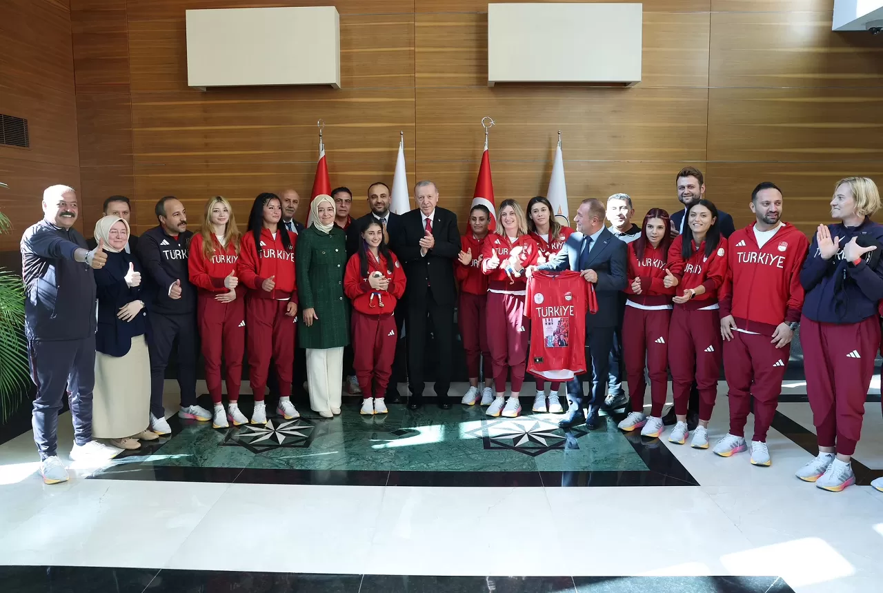 Cumhurbaşkanı Erdoğan, Türkiye Milli Paralimpik Takımı sporcularını kabul etti