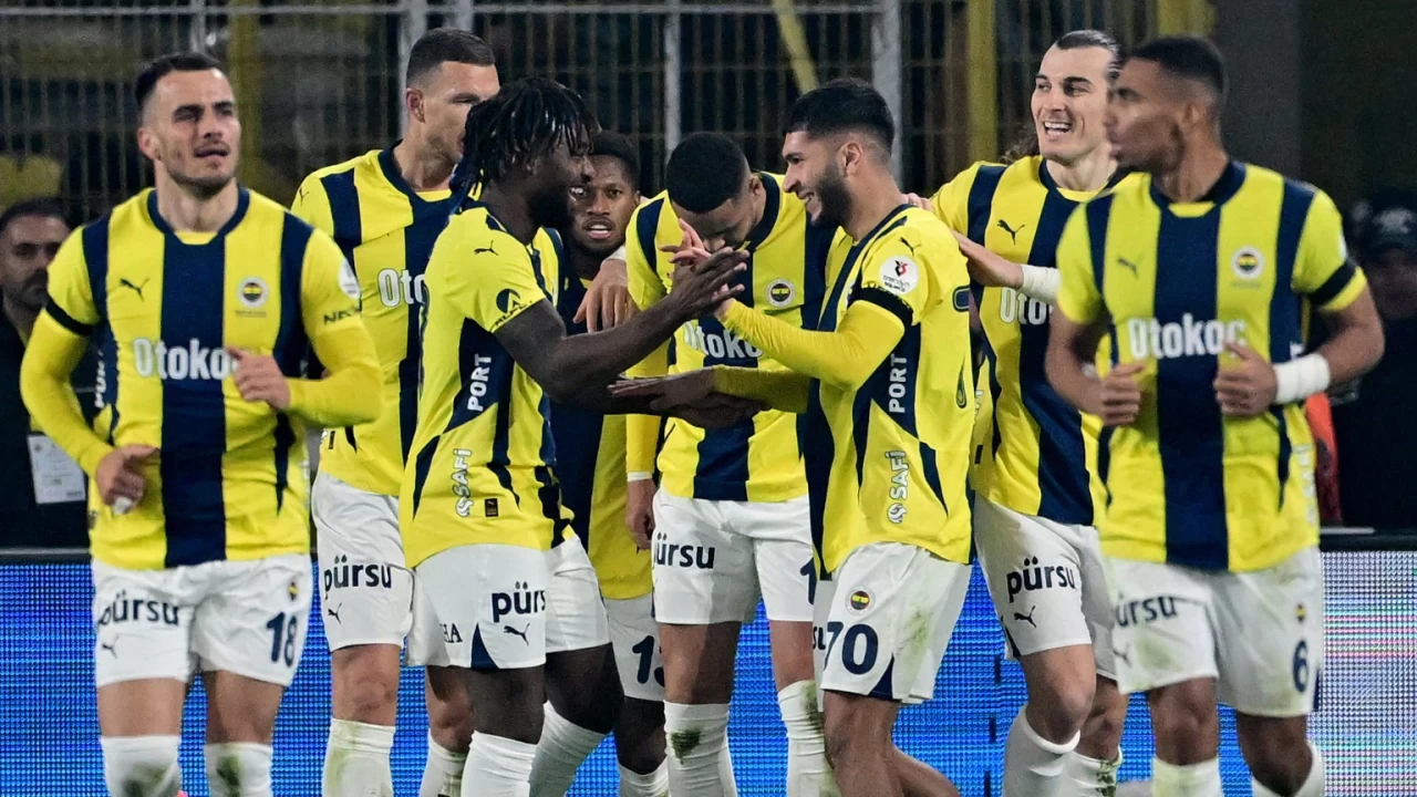 Süper Lig'de Fenerbahçe, Göztepe karşısında geri döndü! | Fenerbahçe 3 Göztepe 2 maç sonucu