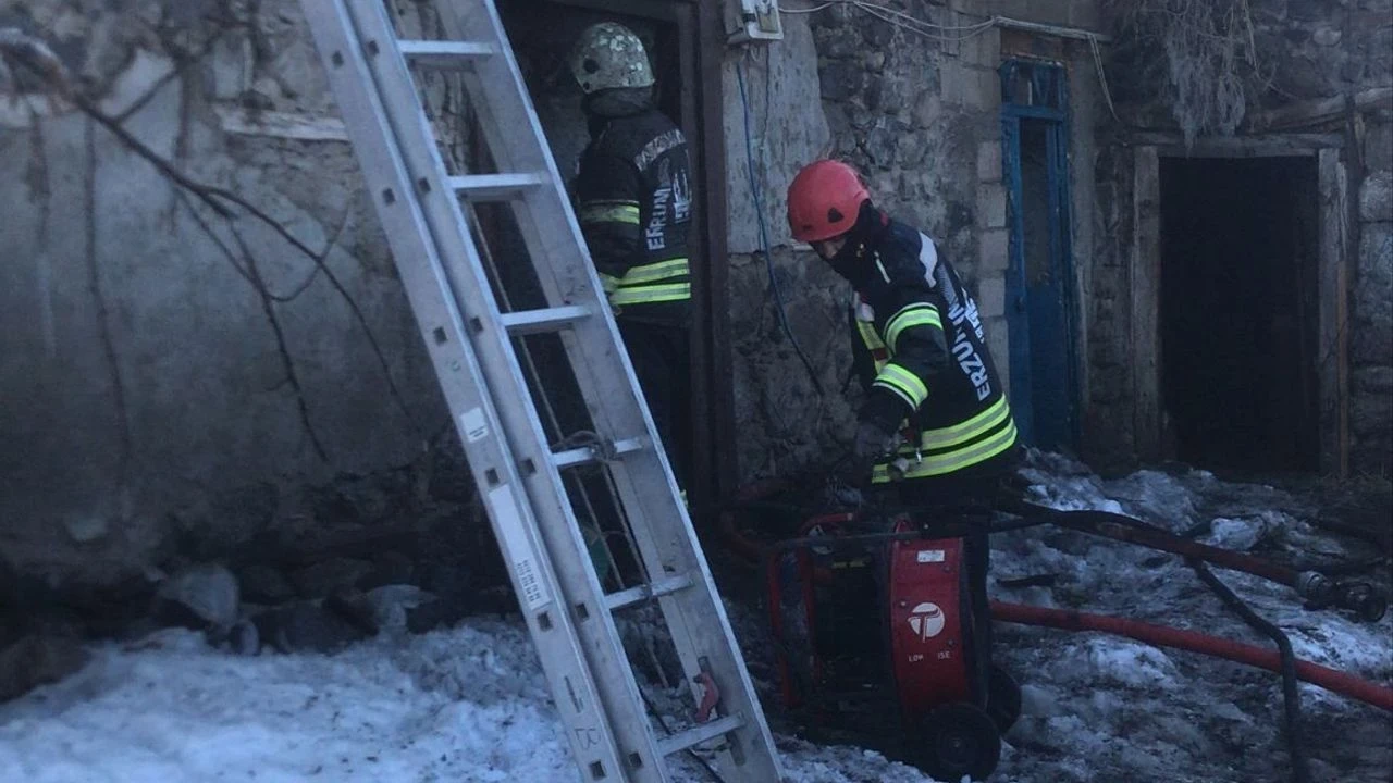 Erzurum Palandöken'de bir evde çıkan yangında 1 kişi yaşamını yitirdi