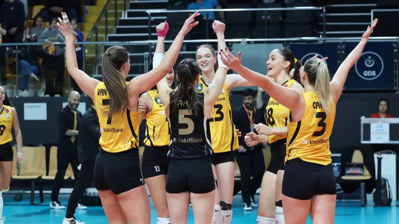 VakıfBank Kadın Voleybol Takımı, CEV Şampiyonlar Ligi'nde 5'te 5 yaparak zirveye yerleşti