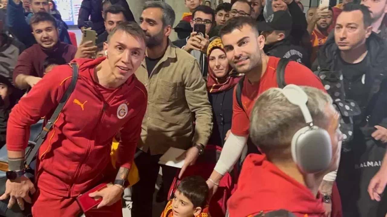 Galatasaray, Hatayspor karşılaşması için Mersin'e ulaştı: "İnşallah galibiyet serisi devam eder"