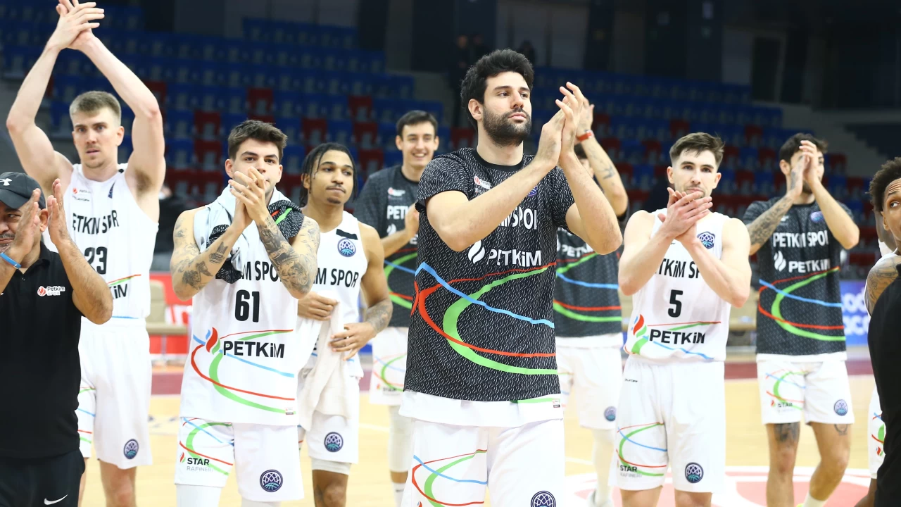 Aliağa Petkimspor tarih yazdı! | Hapoel Netanel Holon'u 93-85 yenerek FIBA Şampiyonlar Ligi'nde son 16'ya yükseldi