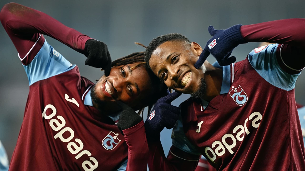 Türkiye Kupası’nda Trabzonspor evinde Alanyaspor’u ikinci yarıda bulduğu gollerle mağlup etti | Trabzonspor 3 Alanyaspor 0 maç sonucu