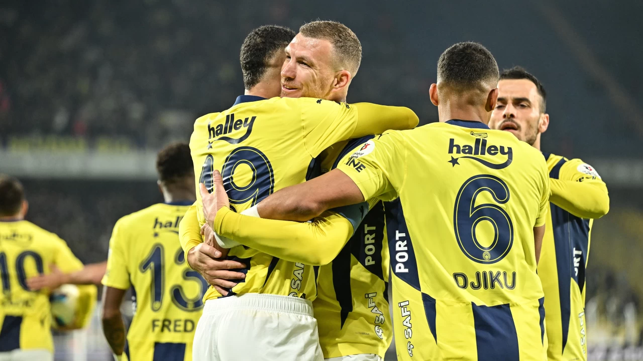 Süper Lig'de Fenerbahçe Hatayspor karşısında En-Nesyri'nin golleriyle güldü | Fenerbahçe 2 Hatayspor 1 maç sonucu