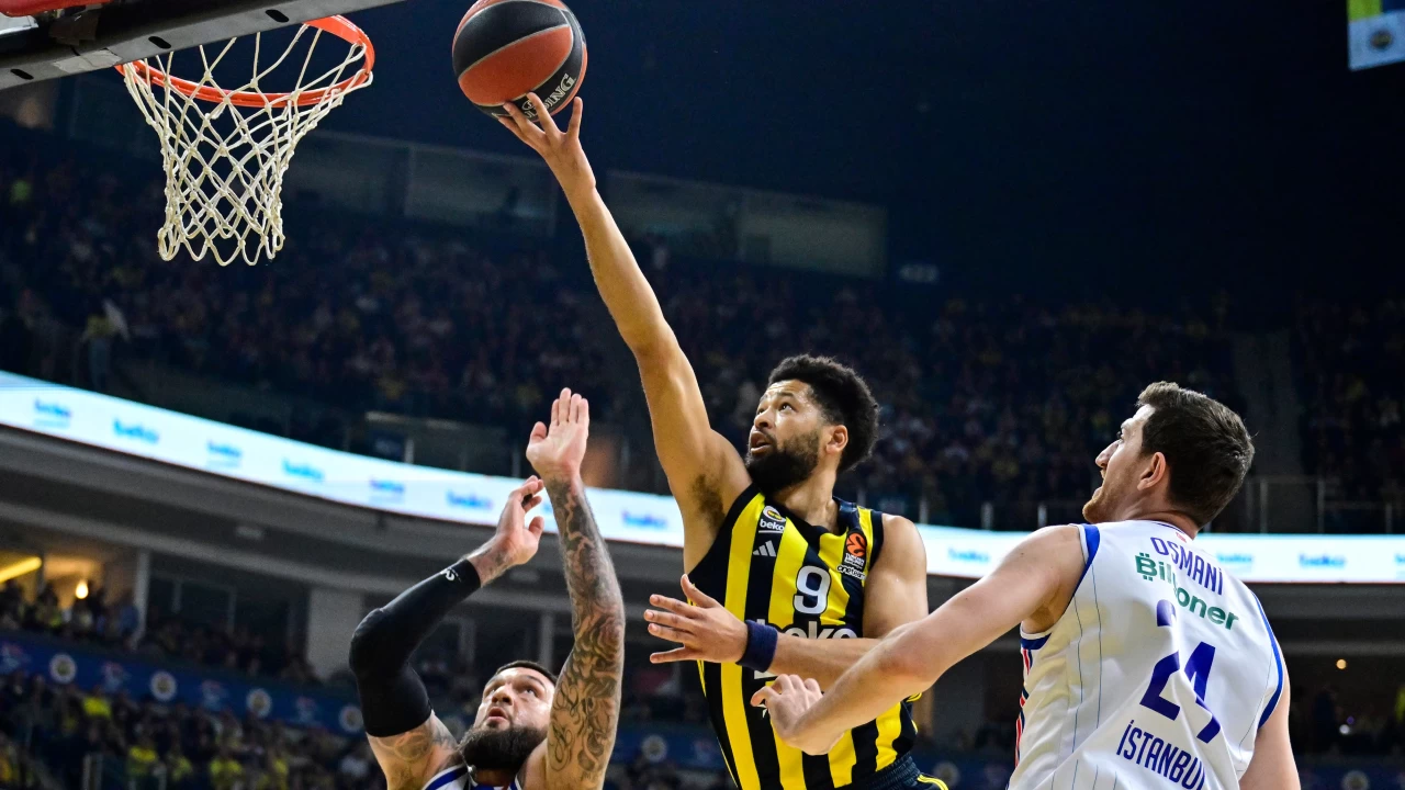 Euroleague’de Fenerbahçe Basketbol, evinde Anadolu Efes’i devirdi