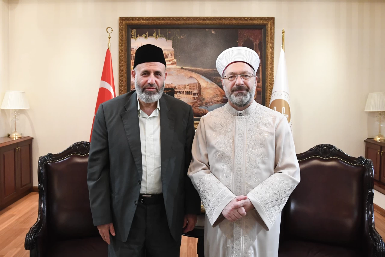 Diyanet İşleri Başkanı Erbaş, Filistinli Alimler Birliği Başkanı Tekruri'yi kabul etti