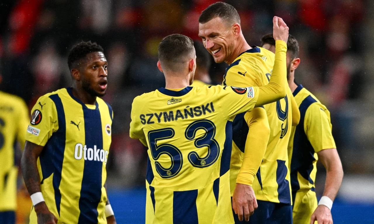 Fenerbahçe'nin UEFA Avrupa Ligi'nde Midtjylland maçı ilk 11'i belli oldu