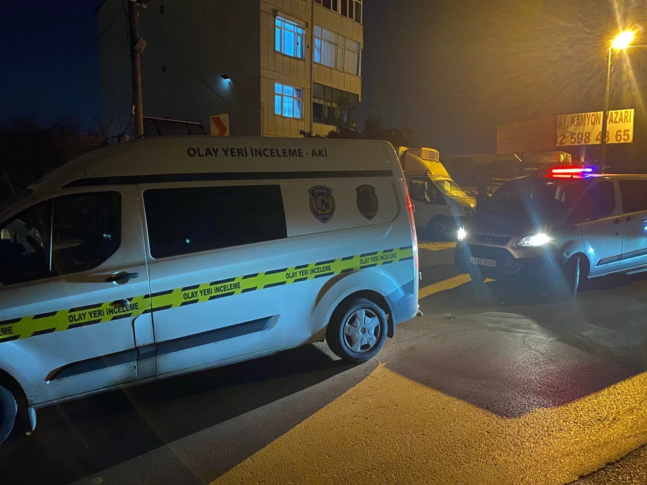 Maltepe'de 17 yaşındaki genç, arkadaşını kazara vurarak ölümüne sebep oldu