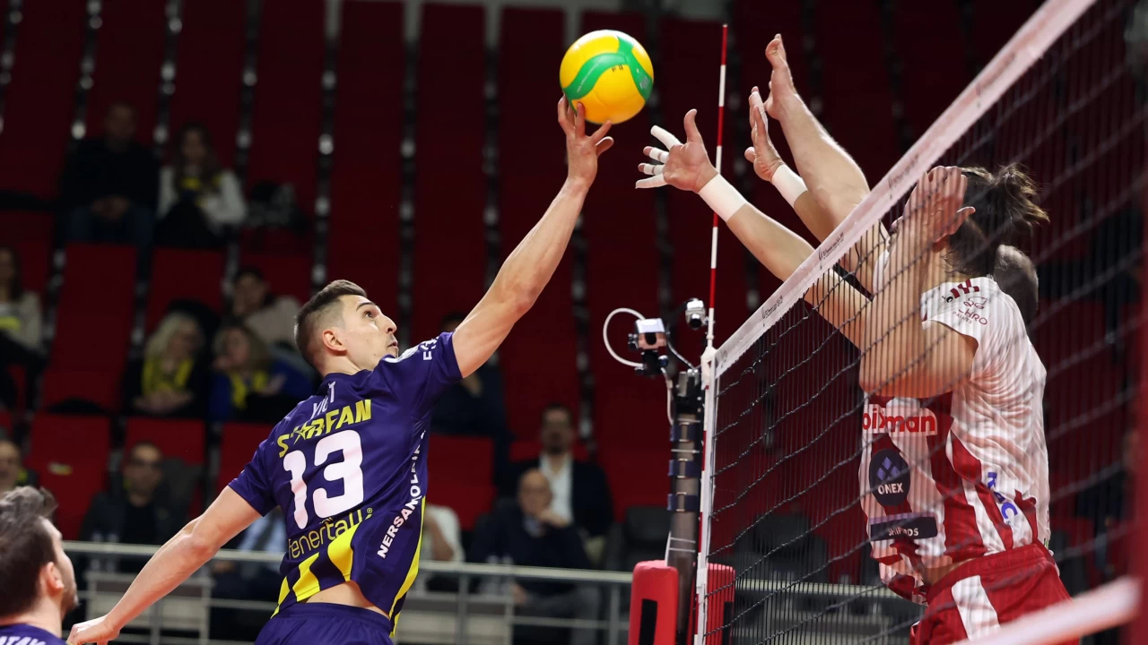 Fenerbahçe Erkek Voleybol Takımı, Şampiyonlar Ligi’nde Olympiakos’a tie-break’te kaybetti