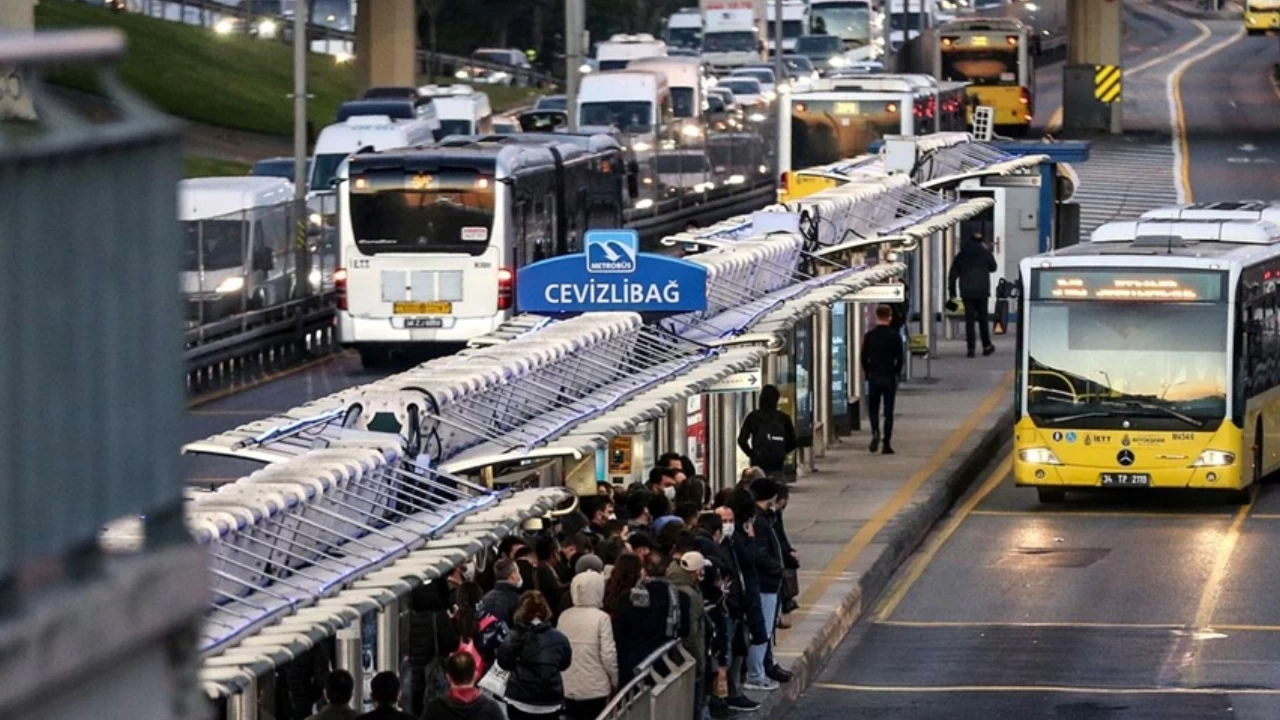 İstanbul’da yüzde 46.09’luk toplu taşıma zammı reddedildi