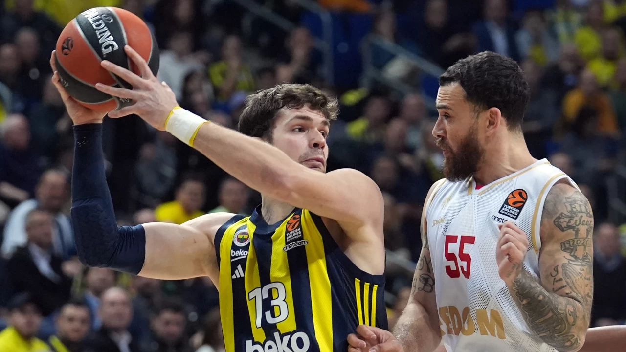 Fenerbahçe Basketbol Takımı, THY Avrupa Ligi'nde Olympiakos deplasmanında