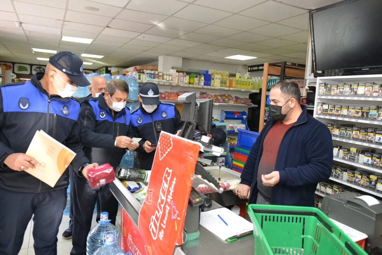 Esenyurt zabıtasından işletmelere sahte içki denetimi: 1 ölüme neden olan işletme mühürlendi