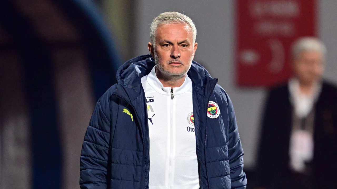 Fenerbahçe'nin UEFA Avrupa Ligi'nde Midtjylland maçı kadrosu netleşiyor: Jose Mourinho'nun muhtemel ilk 11'i