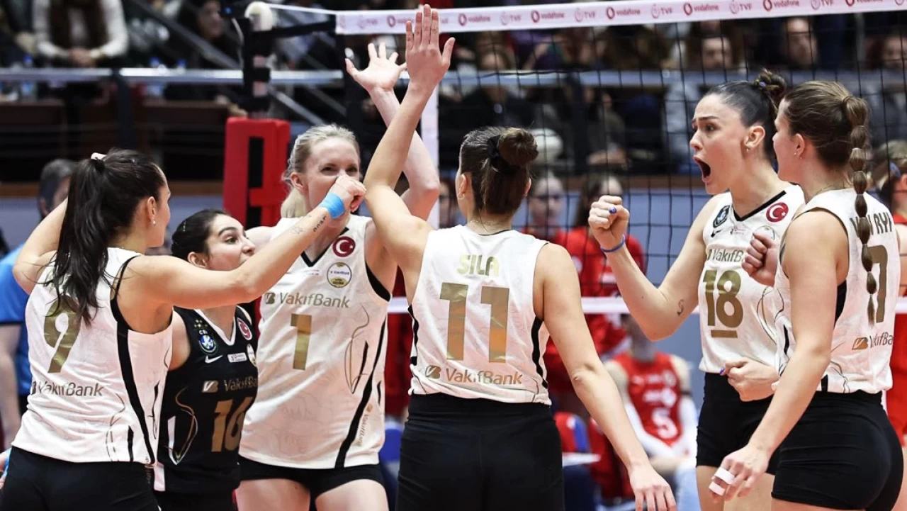 CEV Şampiyonlar Ligi'nde Vero Volley'e 3-1 kaybeden VakıfBank çeyrek finale yükseldi