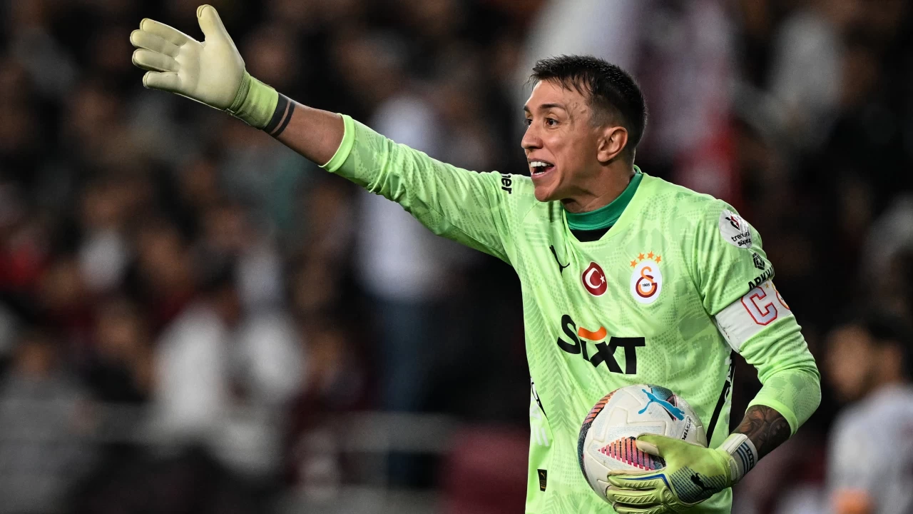 Muslera rekor için sahada: Galatasaray tarihinin en fazla lig maçı oynayan oyuncusu oluyor