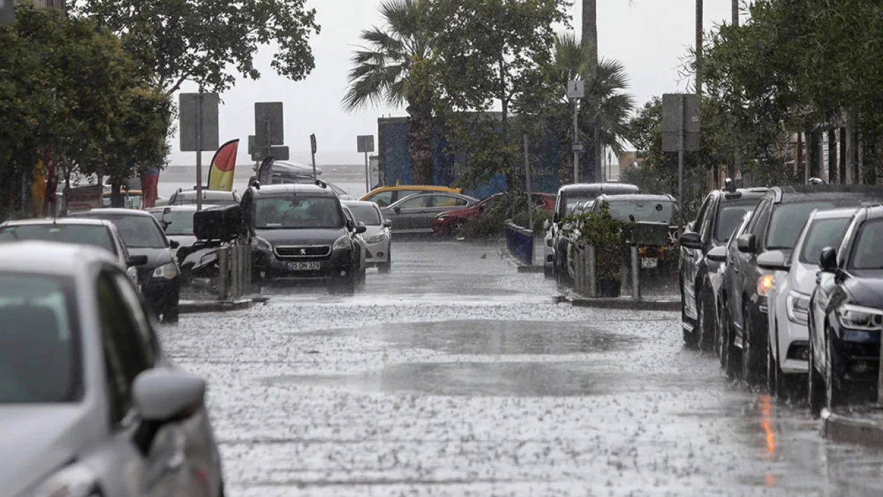 Meteoroloji uyardı: İzmir Körfezi'nde şiddetli sağanak