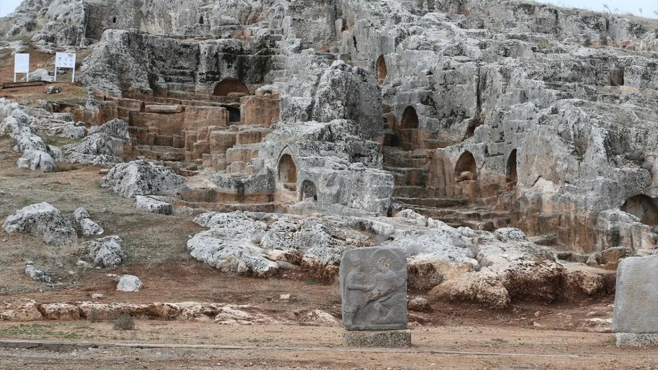 Perre Antik Kenti'nde 1800 yıl önceki üzüm işliği canlandırılacak