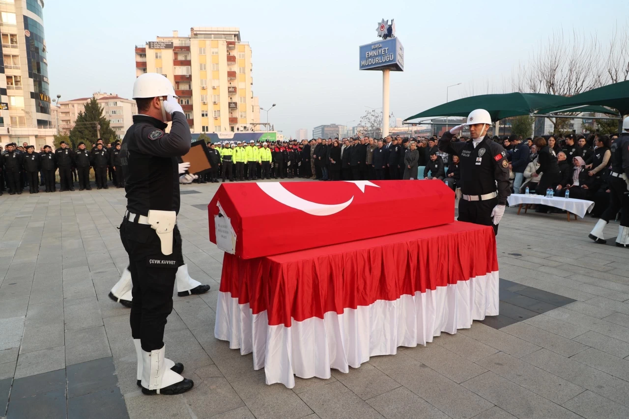 Bursa’da kahreden kaza: Bebeğine anne sütü götüren polis memuru hayatını kaybetti