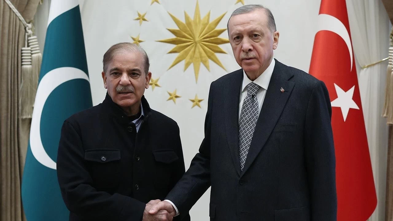 Pakistan Başbakanı Şahbaz Şerif'ten Cumhurbaşkanı Erdoğan’a taziye telefonu